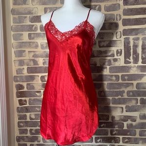 Vintage Victoria's Secret slip with tags